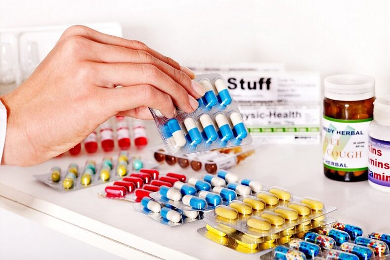 Um médico deve prescrever medicamentos para o tratamento da prostatite